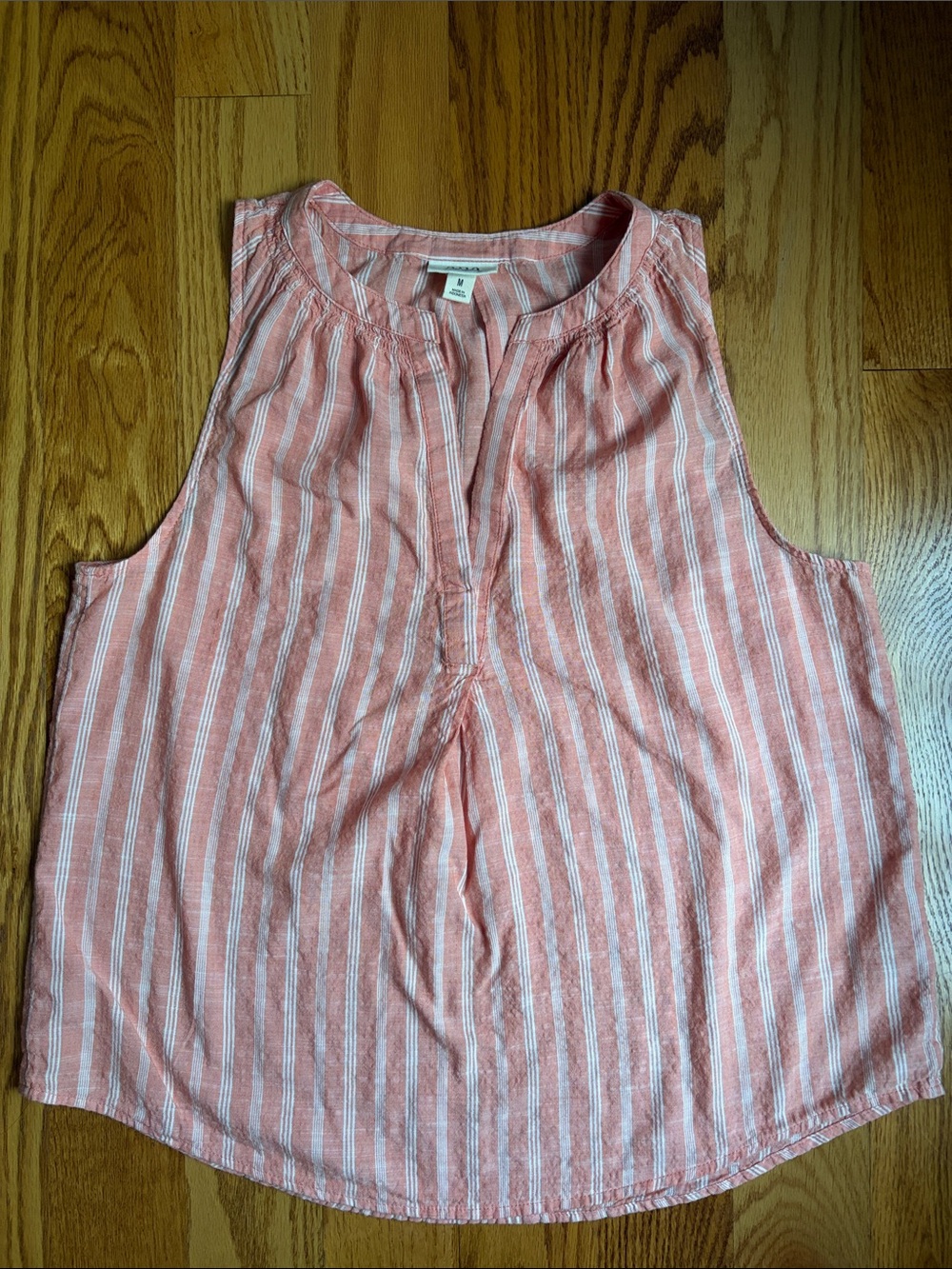 a.n.a Coral and White Striped Sleeveless Split-Neck Top. Size: Medium